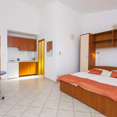 Verica Aparthotel