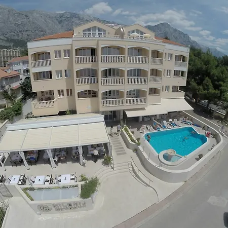 Verica 3*