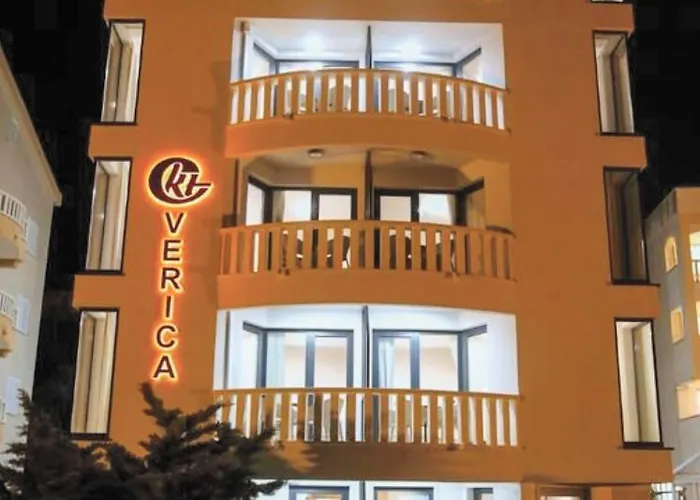 Verica Lägenhetshotell Baška Voda