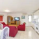 Verica 3*