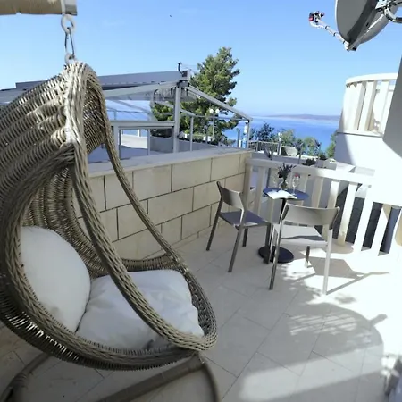 Aparthotel Verica 3*