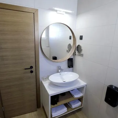 Aparthotel Verica 3*