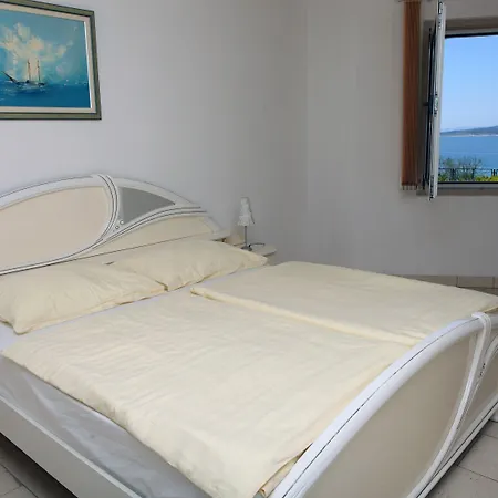 Verica 3*