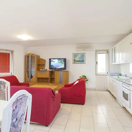 Verica 3*